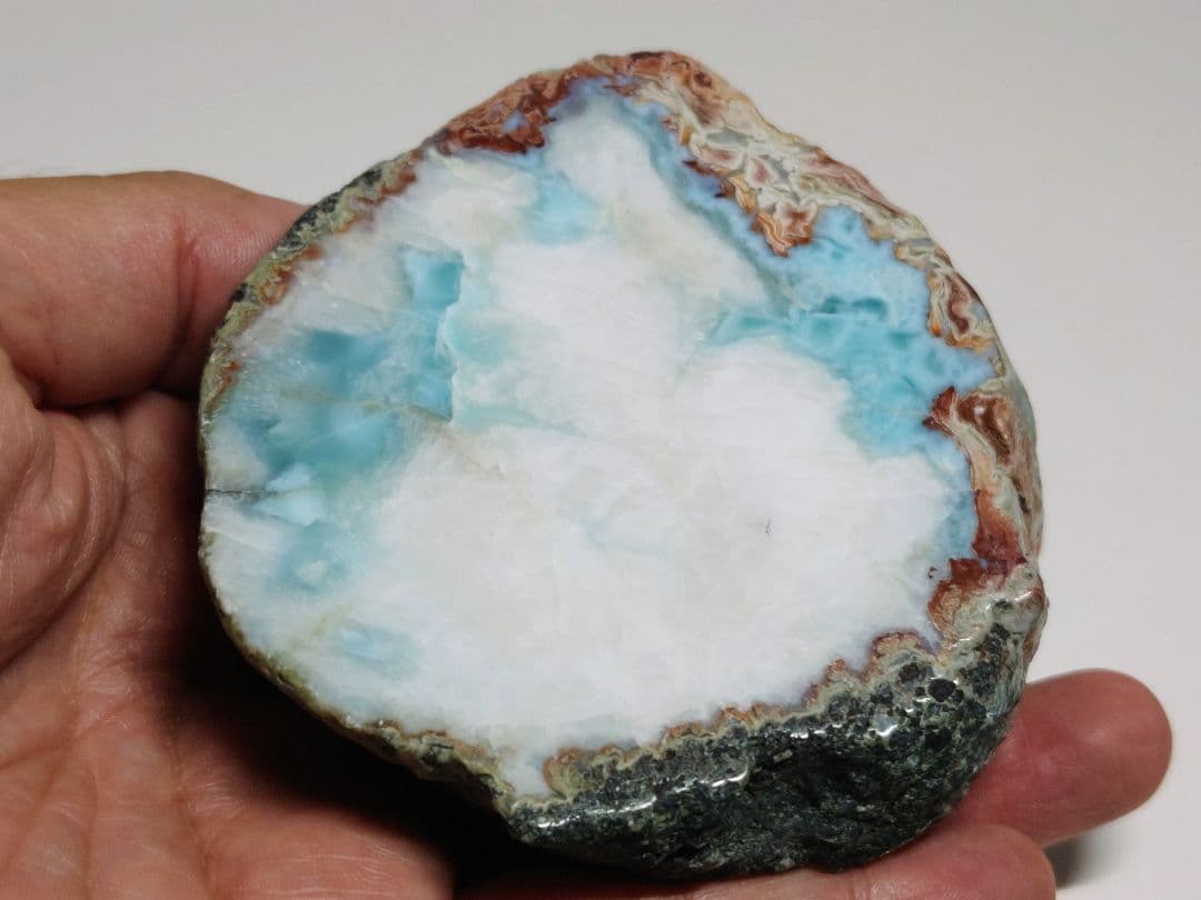 ラリマー 396g 原石 鑑賞石 自然石 誕生石 鉱物 鉱石 水石 インテリア 楽天市場】ラリマー 亀 原石 彫刻 876g 天然石 パワーストーン