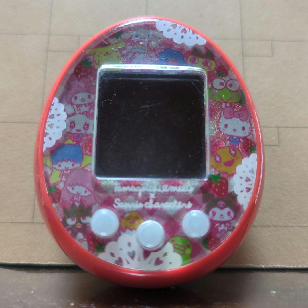 Tamagotchi ミーツ　サンリオ　赤 〜１２月８日お値下げしました〜 7151THu+EpL.jpg_BO30,255,255,
