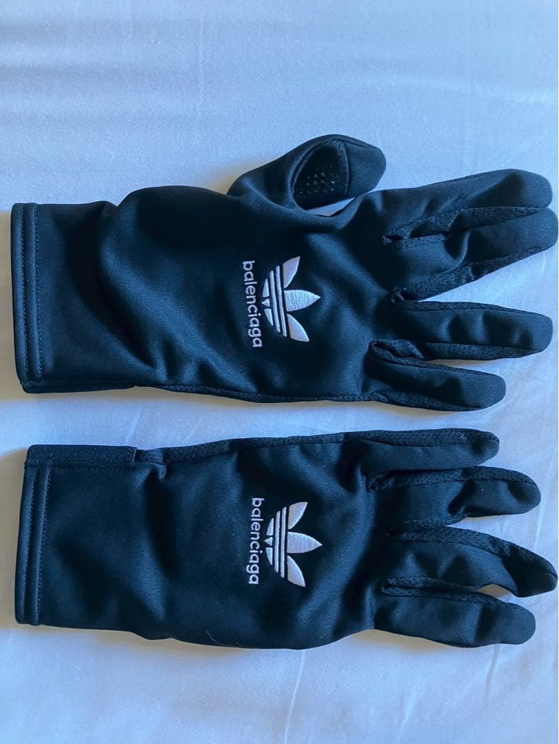 BALENCIAGA Adidas 手袋　正規品新品 BALENCIAGA (バレンシアガ) ×ADIDAS GLOVE アディダス グローブ 手袋