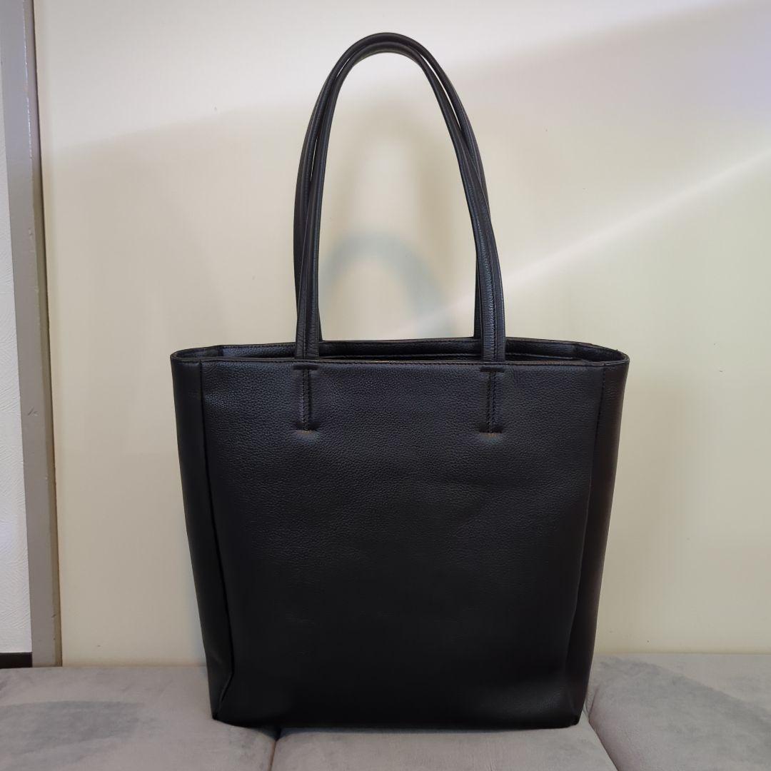 美品！　SHIPS　スマートレザーヴァーティカルトートバッグ SHIPS: スマート レザー ヴァーティカル トートバッグ｜ SHIPS 公式サイト