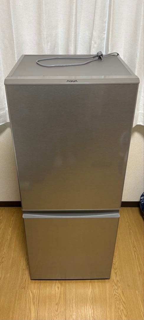 値下げしましたAQUA 冷蔵庫 AQR-13J(S) AQR-13J-S 冷蔵庫 ブラッシュシルバー [126L /2ドア /右開きタイプ