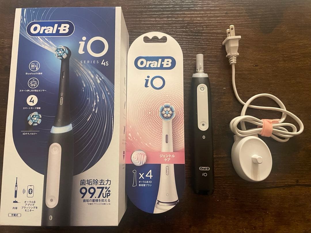 Oral-B iO 4 電動歯ブラシ（本体+充電器+替えブラシ4本） 楽天市場】【ブラシ4本増量】 ブラウン オーラルB io4 電動歯ブラシ