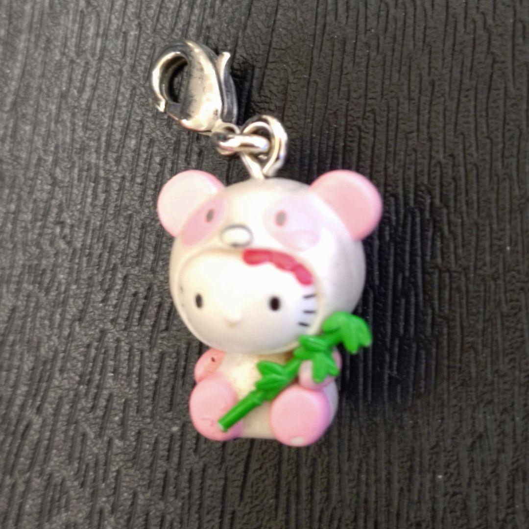 ご当地キティ】東京限定 上野 パンダ キティちゃん ファスナー