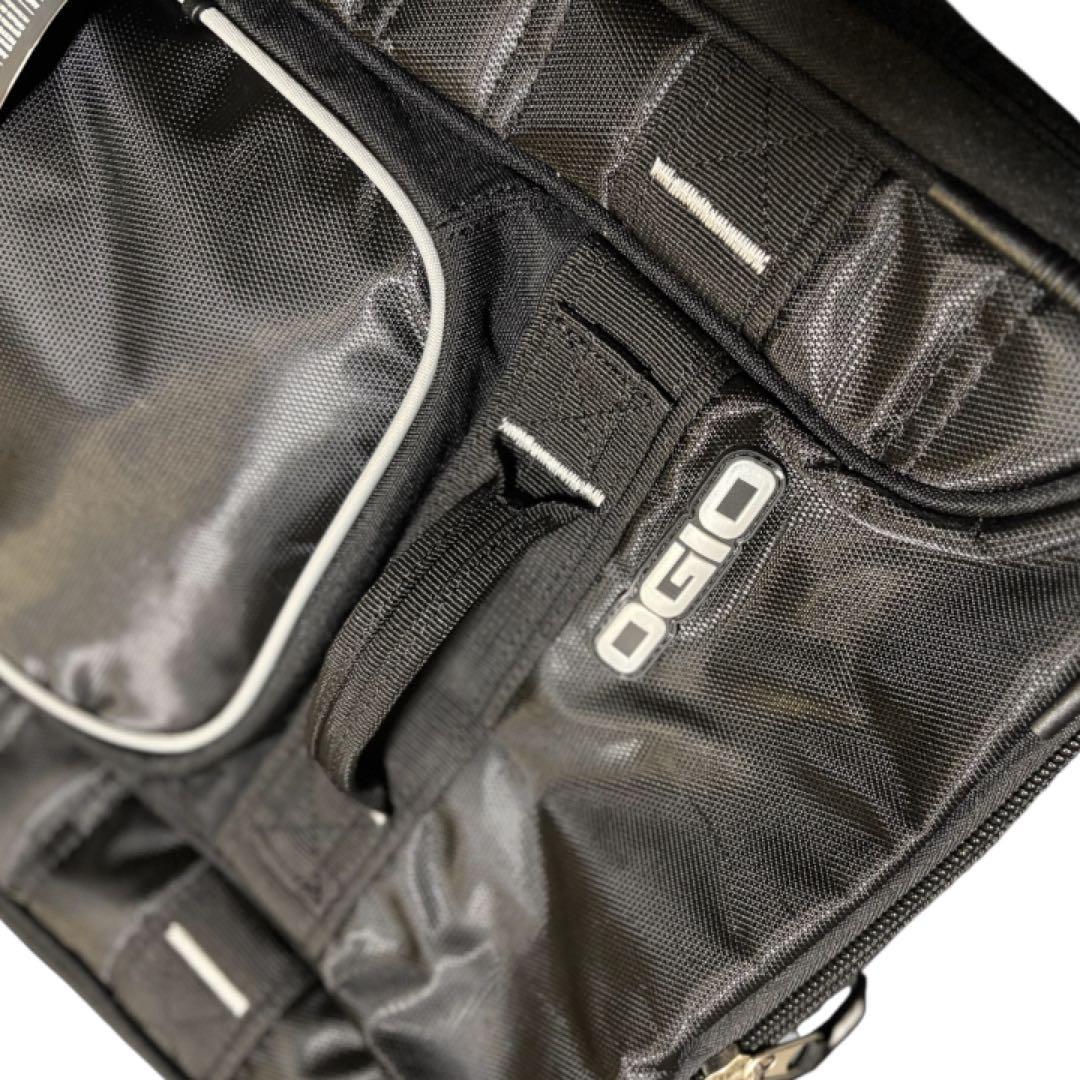 米軍放出品OGIOプルスルートラベルローリングスーツケース荷物 -46 リットル