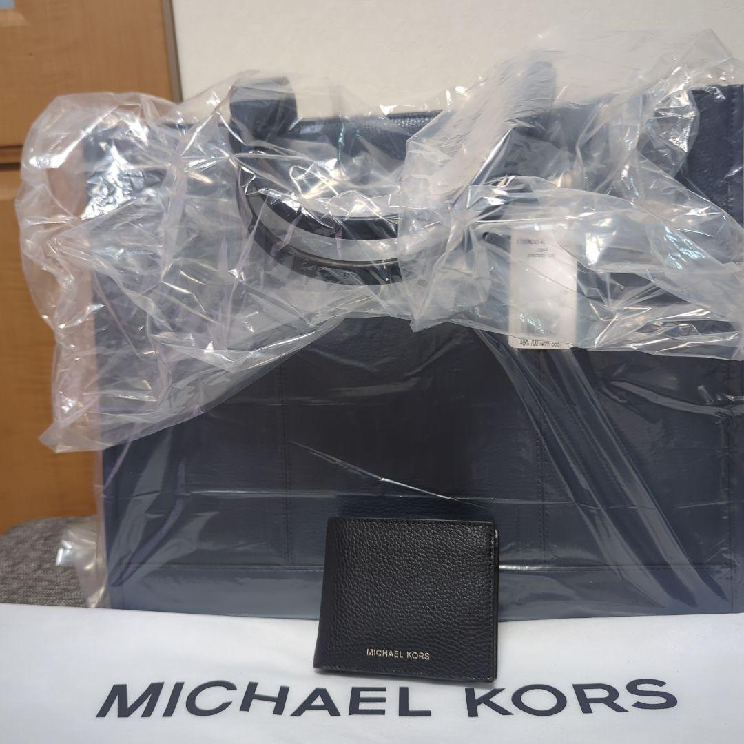 MICHAEL KORS　 マイケルコース　新品未使用　未開封　おまけ付き MICHAEL KORS（マイケルコース） 《ポイント5倍》マイケルコース