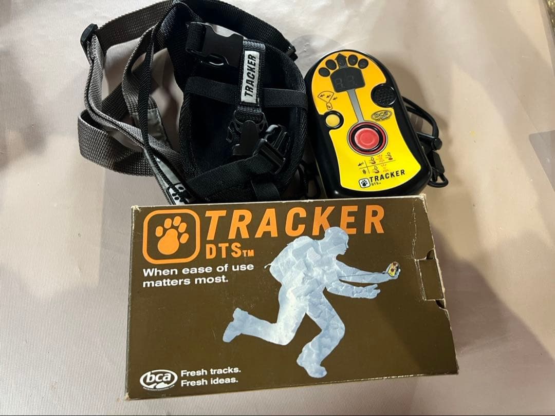 【中古】bca トラッカーDTS アバランチビーコン 雪崩 バックカントリー Amazon.co.jp: 中古美品 BCA DTS ビーコントラッカー アバランチ