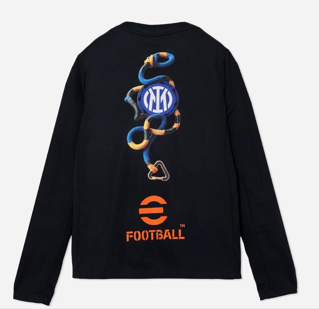 インテル 長袖シャツ ブラック 2026 ブラック長袖シャツ NIKE ACG