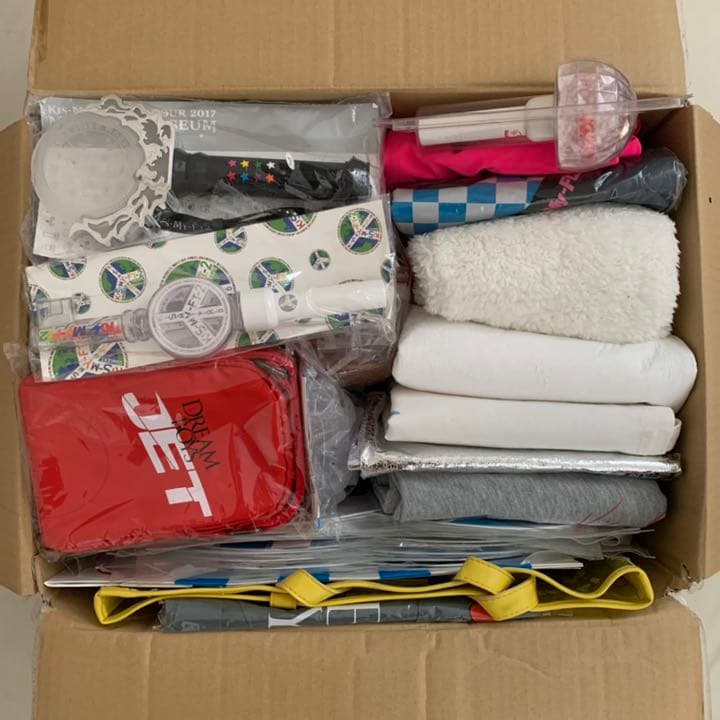 超大量】Kis-My-Ft2 ツアーグッズ 等 歴代 グッズ セット 纏め売り