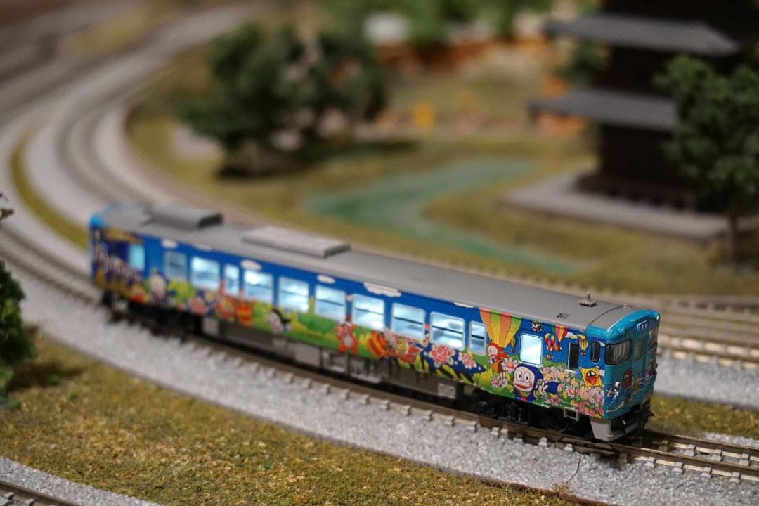 TOMIX キハ40　2137 氷見線・城端線　ハットリくんラッピング塗装　T車 TOMIX キハ40 2137 氷見線・城端線 ハットリくんラッピング塗装 M車