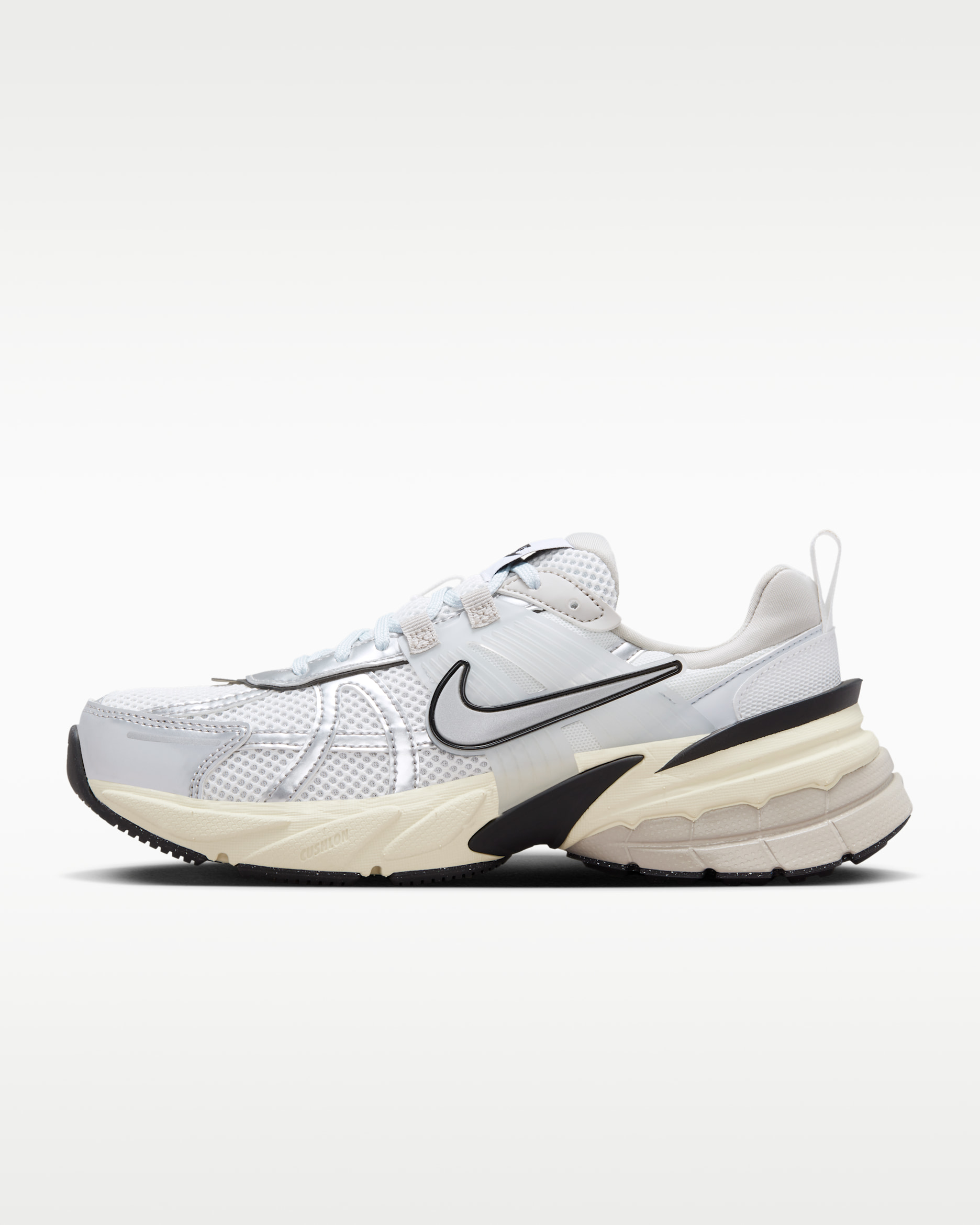Nike V2K Run Women's Shoes with Reflective Accents. Nike JP
