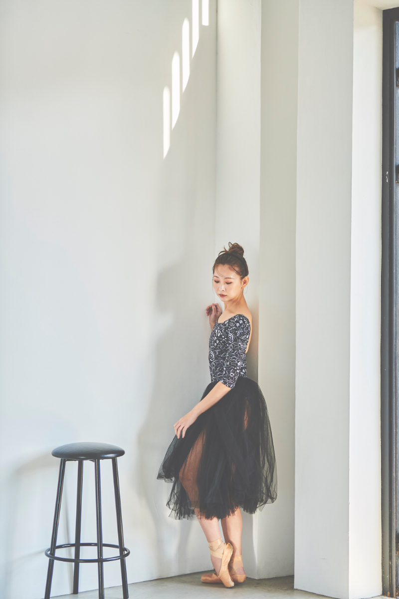 stina / type U ballerina / fragile black