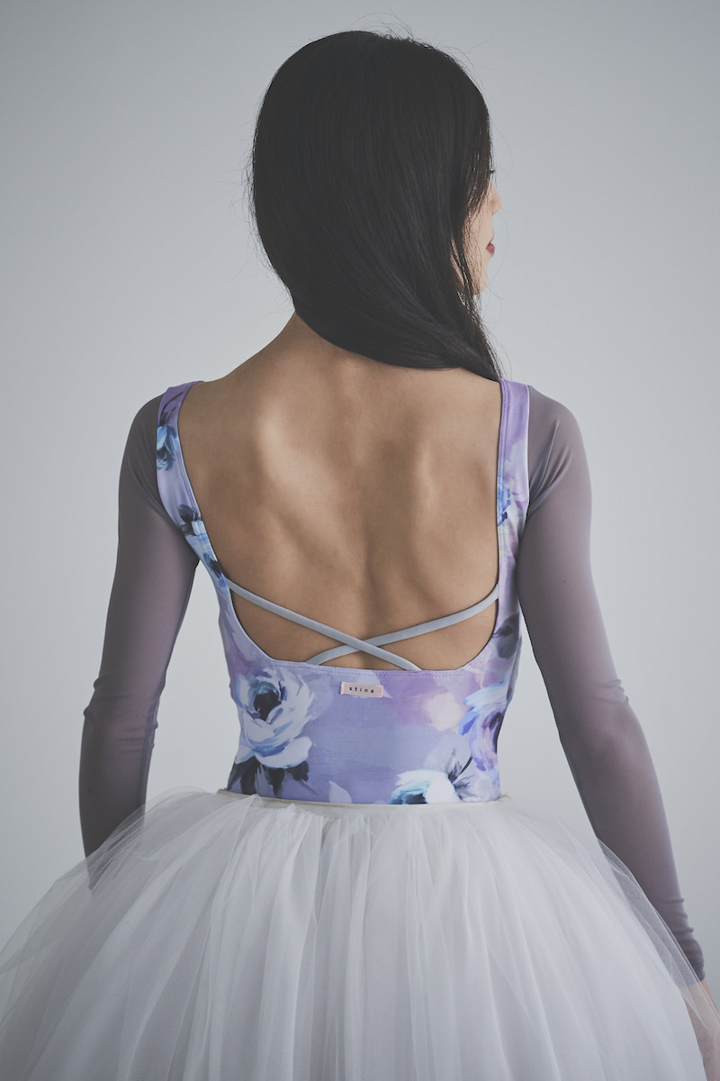 stina / type O square / fantasy lilac