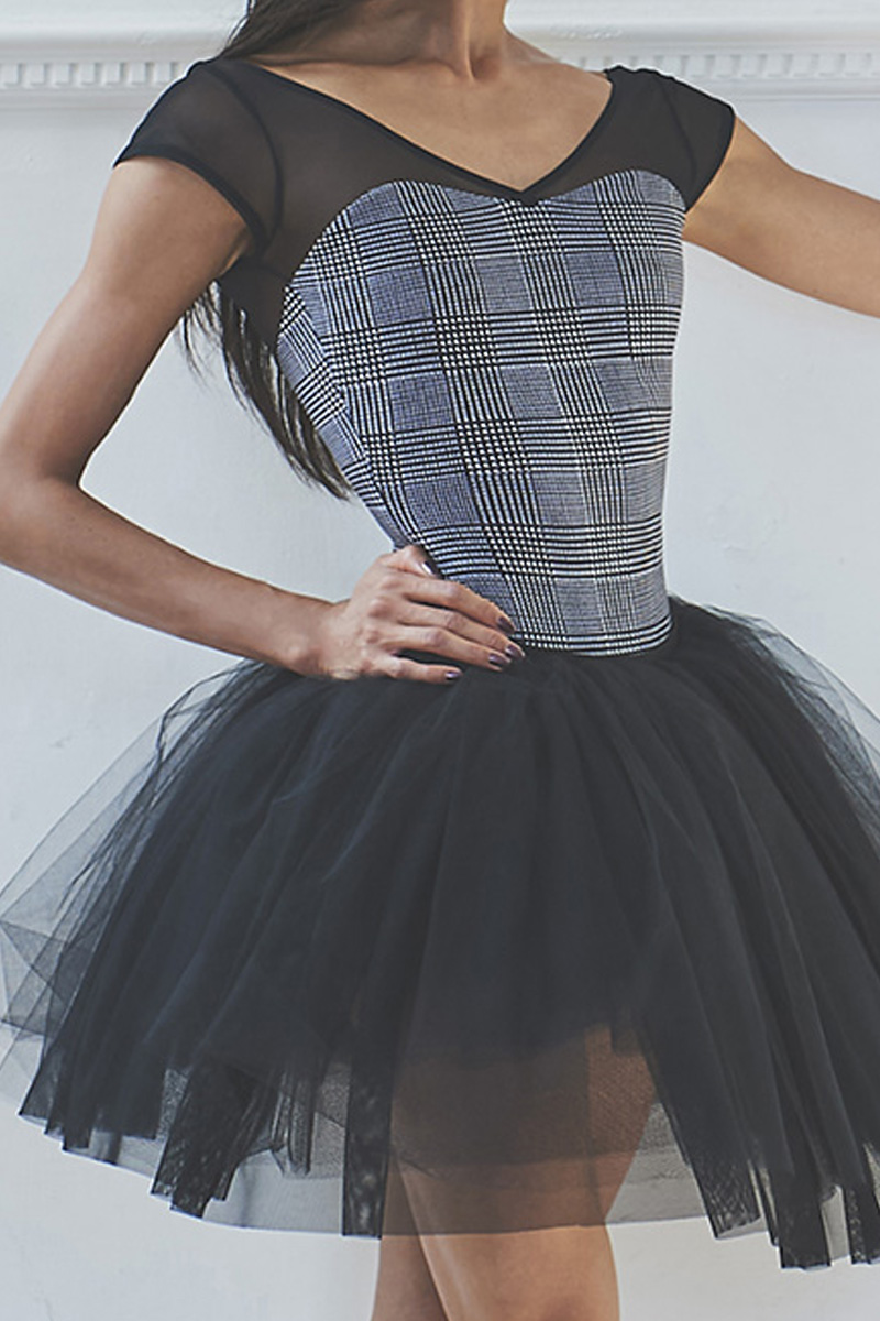 stina / type H half sleeve / glen check black