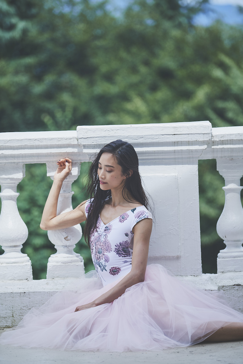 stina / type zero butterfly / Dahlia imperialis purple pink