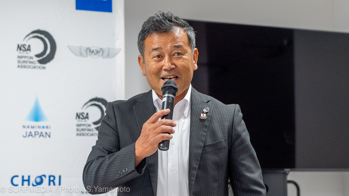 ミズノ株式会社が、日本サーフィン連盟とNAMINORI JAPANシューズ