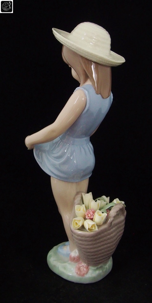 リヤドロ】【スカートに花いっぱい】【絶版】【1284】